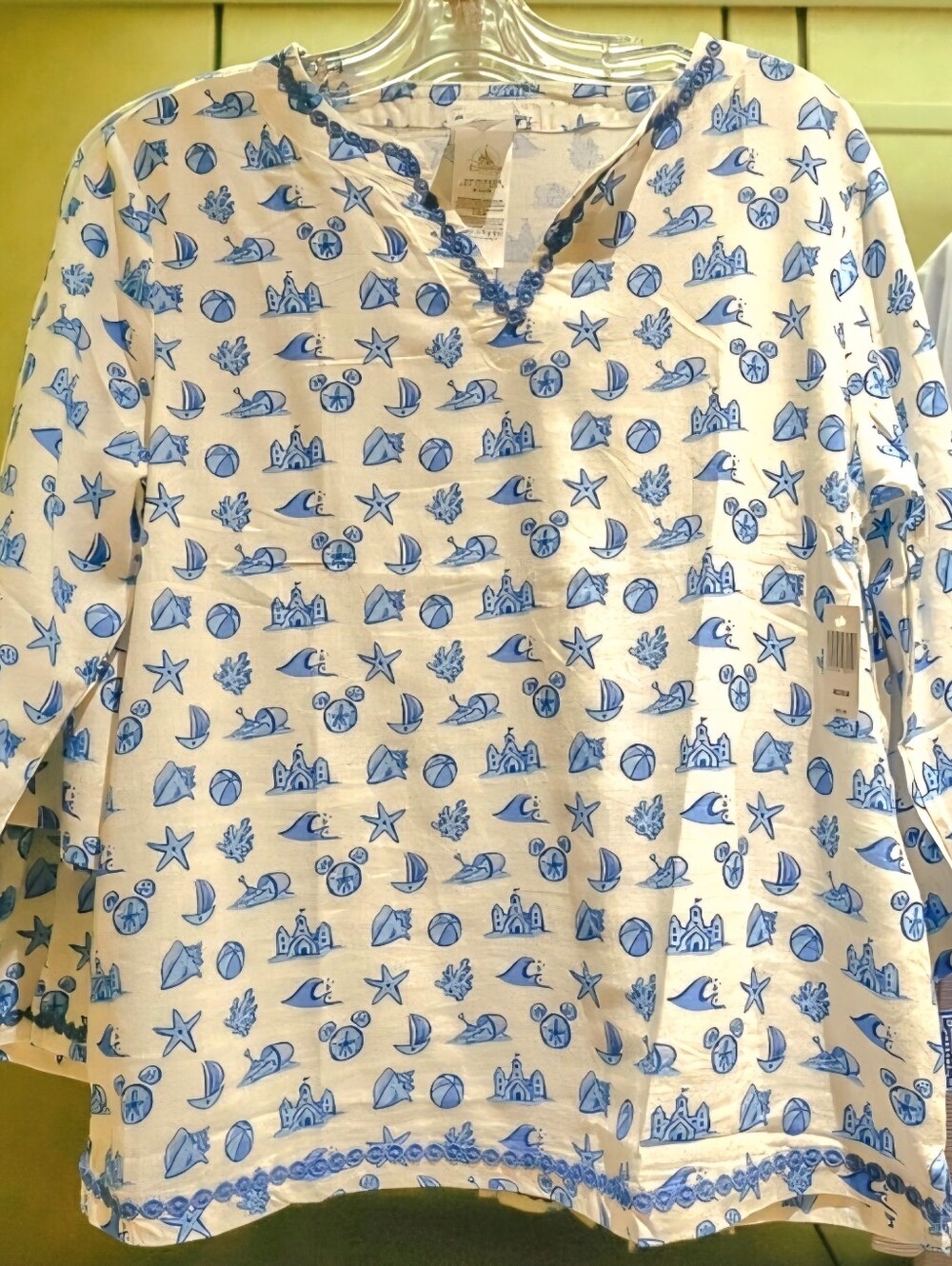 Disney Beach Club Linen All-Over Print with 3/4 Sleeve Top